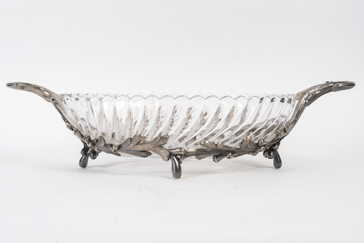 Une coupe jardinière en cristal Baccarat et bronze argenté, époque XIXe siècle — 4