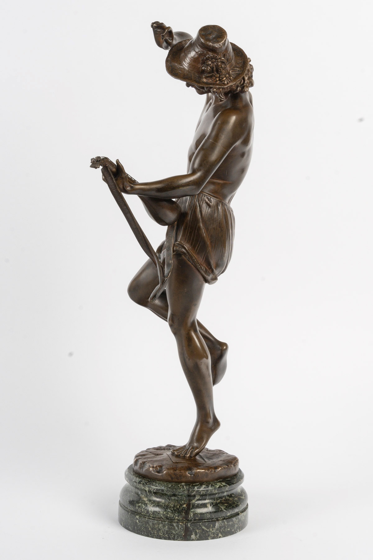Bronze à patine brune, A. Carrier, fondeur V. Colin & Cie, Paris, fin du XIXe siècle — 19