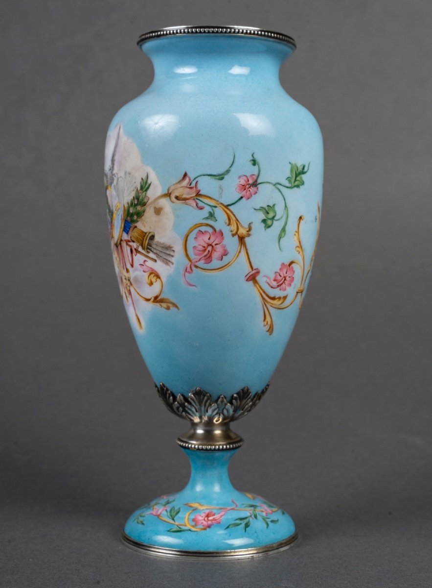 Un petit vase en émail et Argent Massif, début du XXe siècle — 4