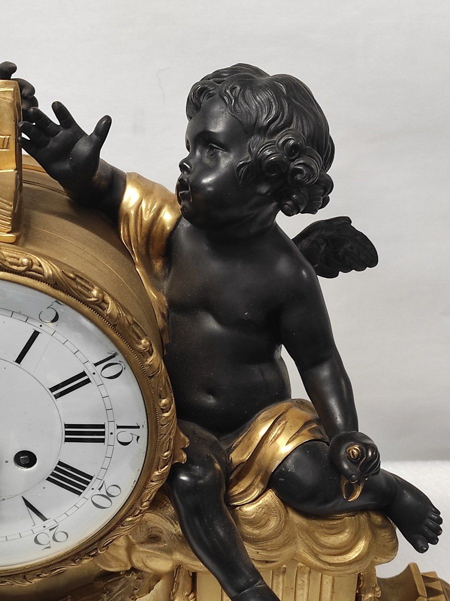 Une pendule aux Amours en bronze doré fin du XIXe siècle — 4