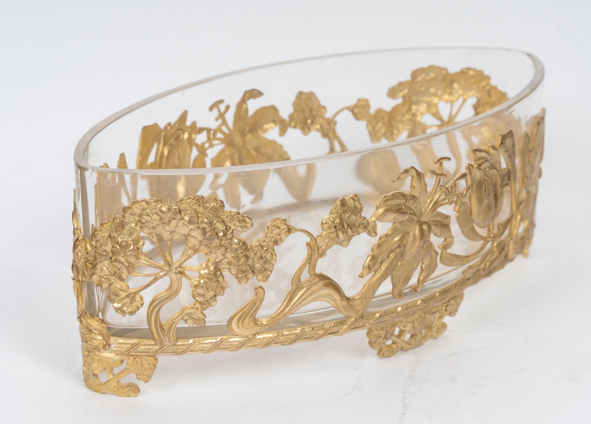 Une coupe en cristal et bronze doré, époque art nouveau, début du XXe siècle — 2