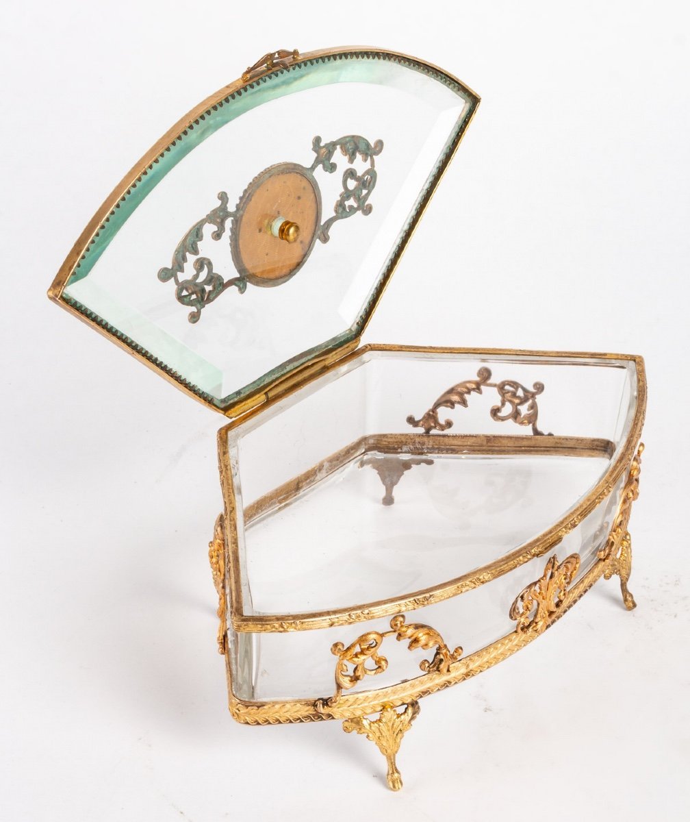 Un coffret à bijoux en cristal et bronze fin du XIXe siècle — 5