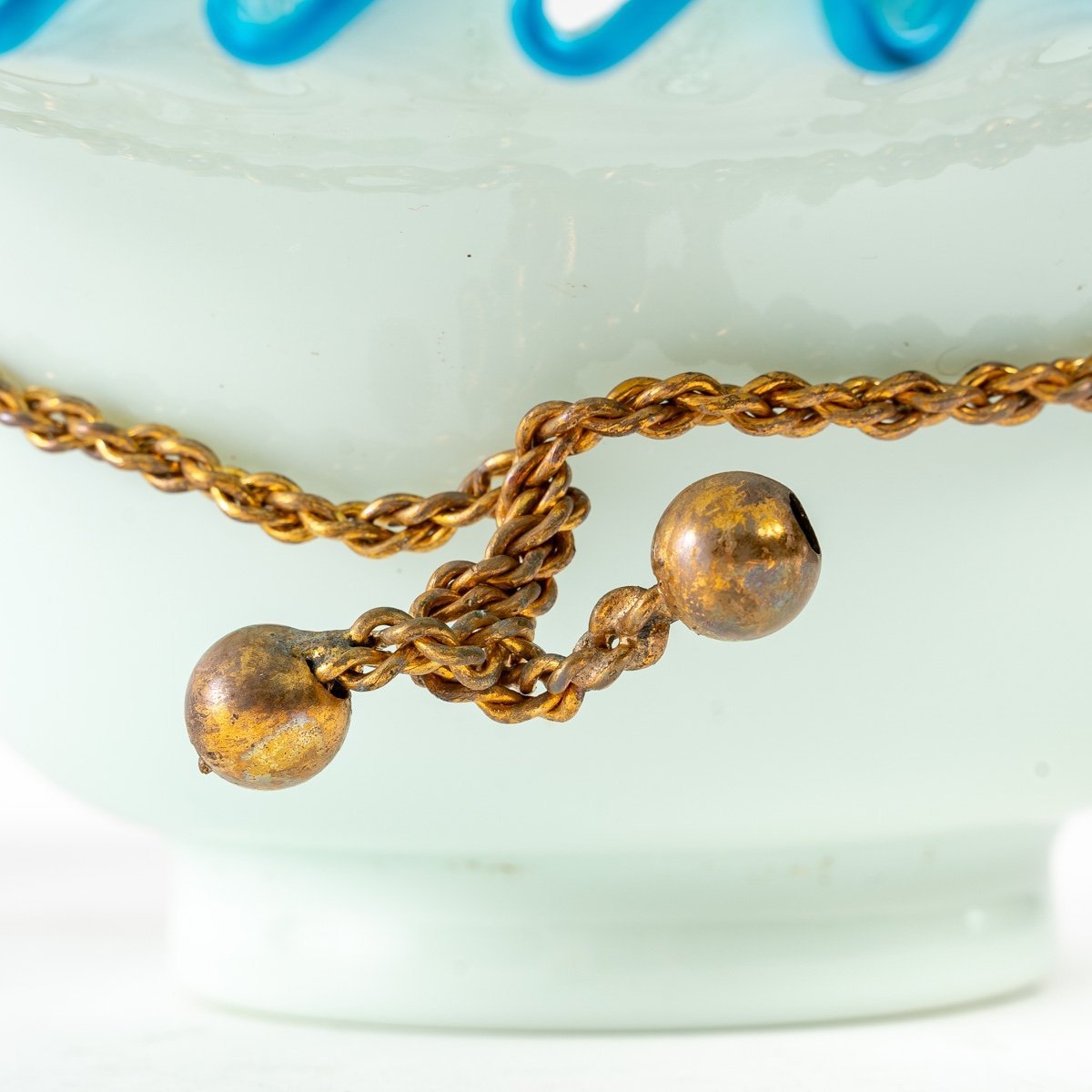 Panier en opaline et bronze fin du XIXe siècle — 9