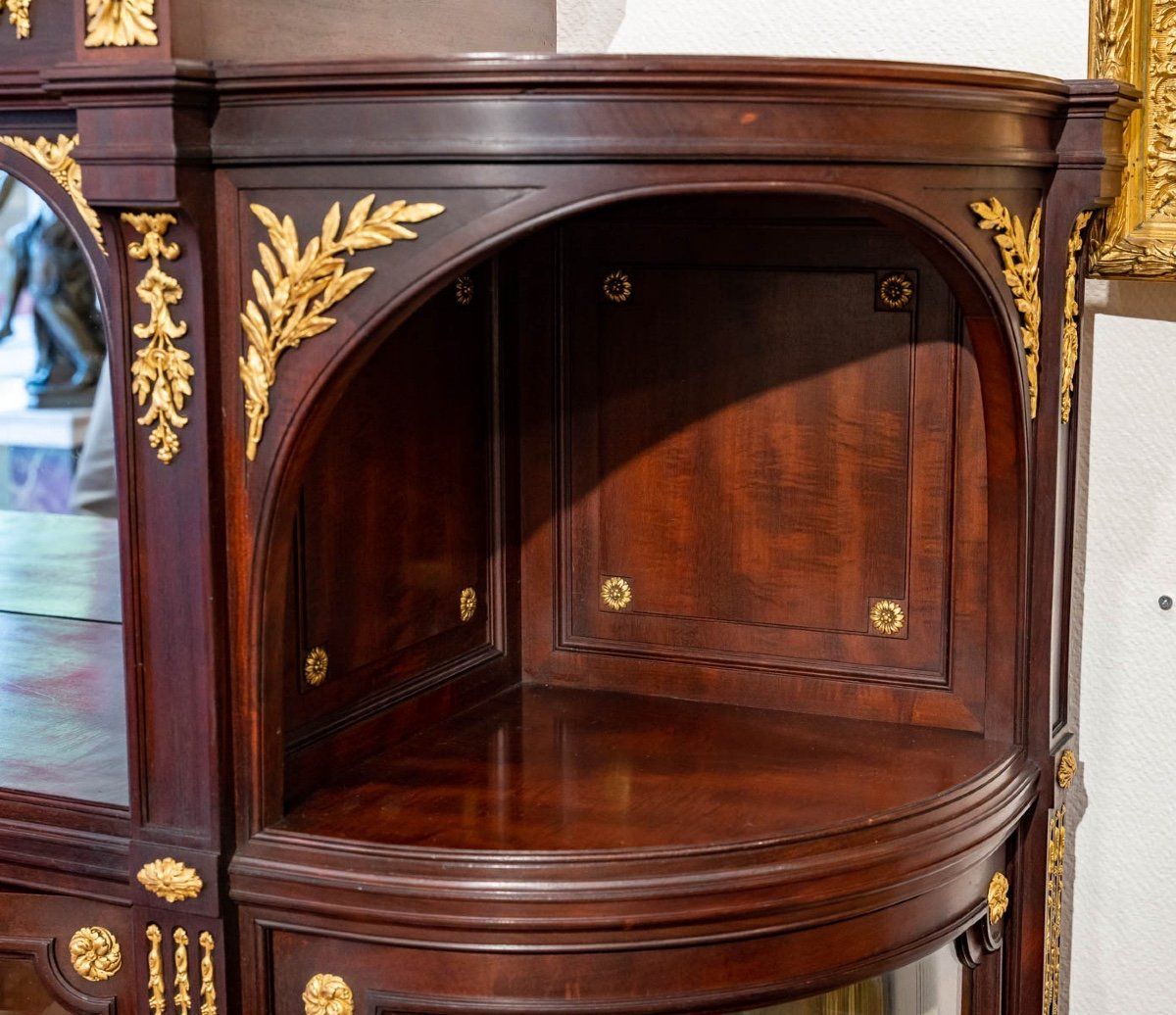 Une vitrine d'Exposition de style Louis XVI époque Napoléon III — 9