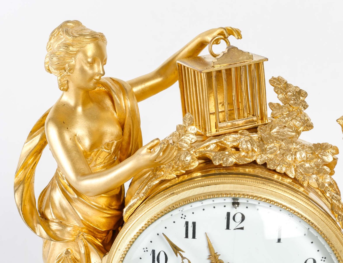 Pendule en bronze doré et marbre blanc, XIXe siècle — 5
