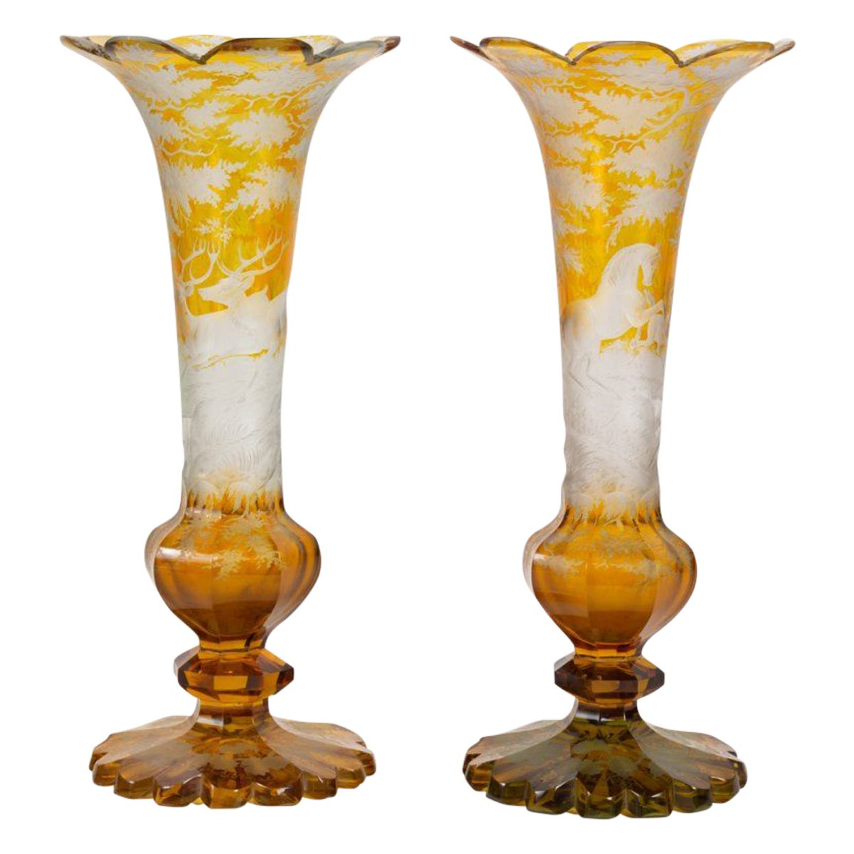 Paire de vases en cristal de Bohême Grave XIXe siècle — 2