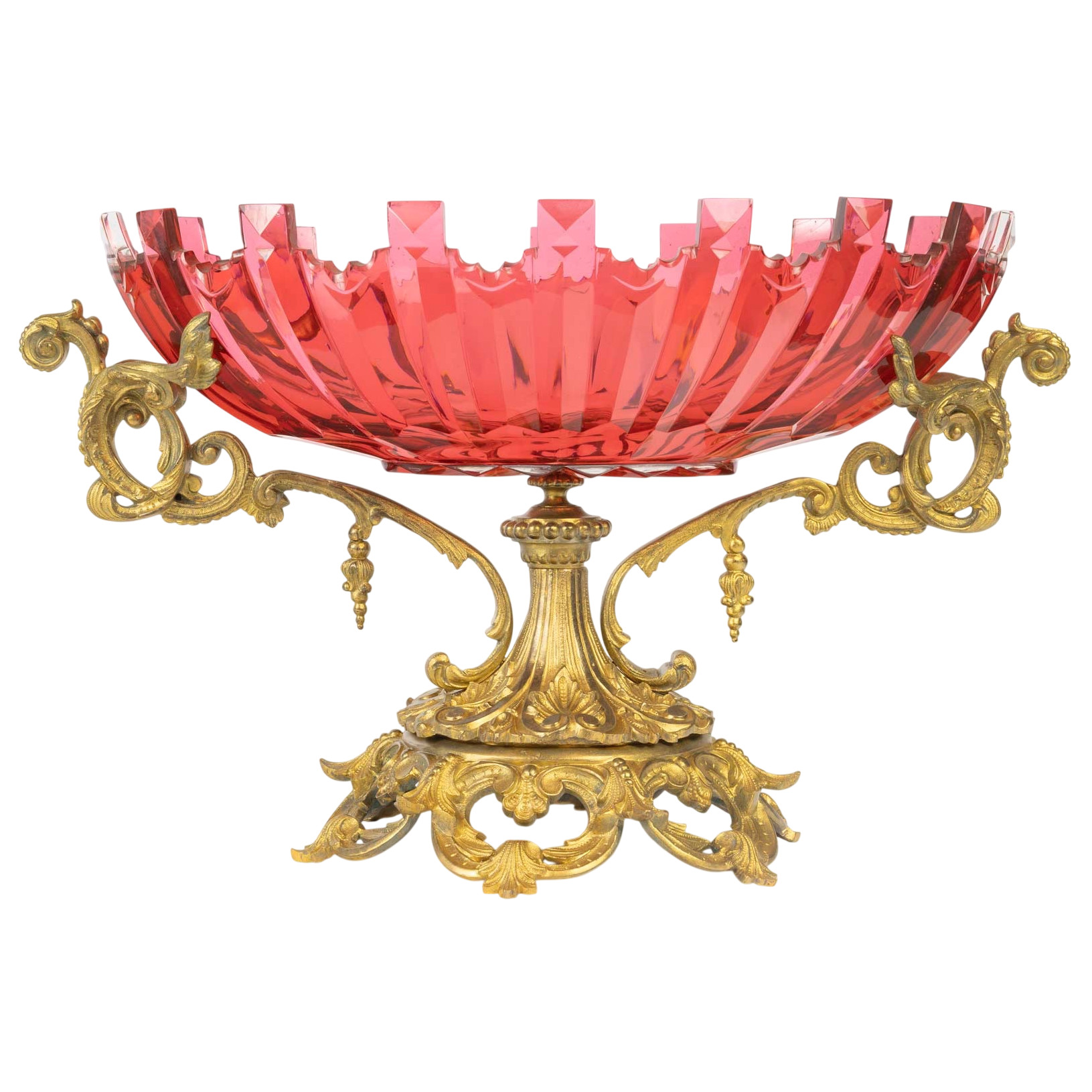 Une belle coupe en cristal et base en bronze doré, époque XIXe siècle — 14