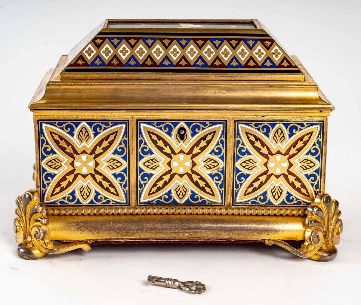 Boîte à bijoux en bronze cloisonné et doré avec Micromosaique fin du XIXe siècle — 3