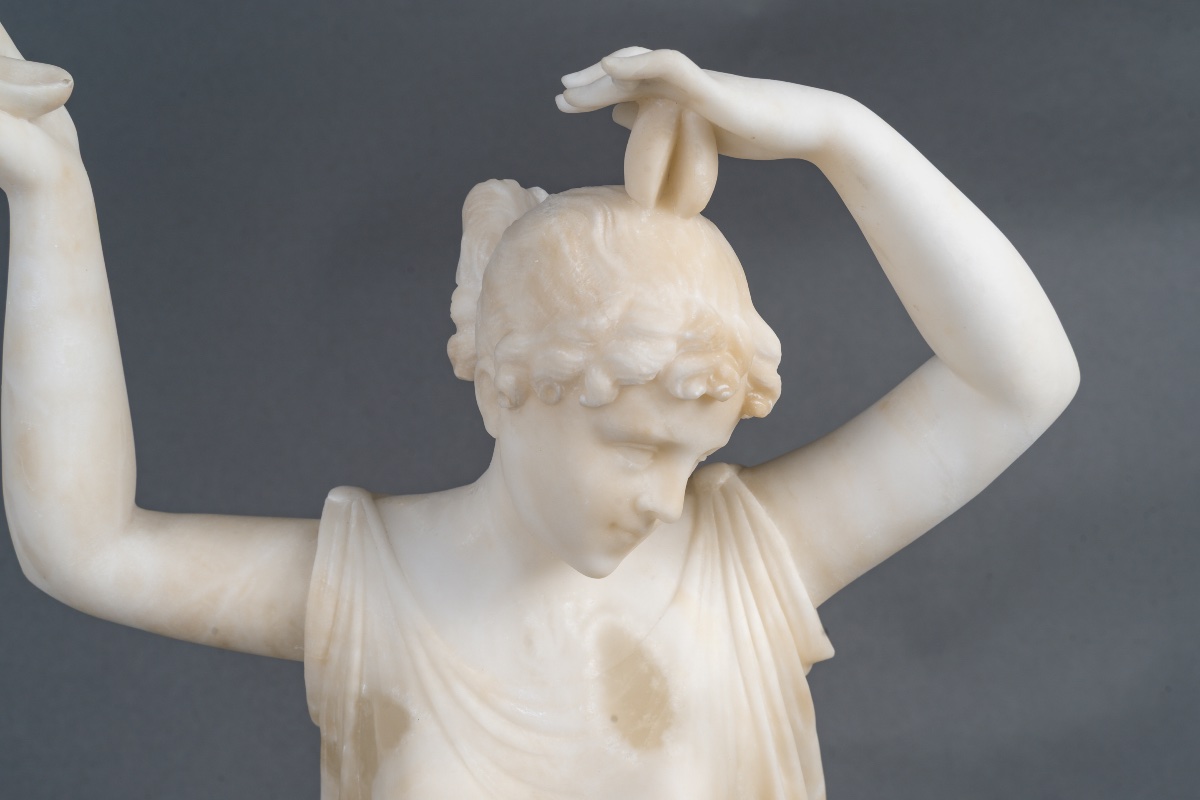 Sculpture en albâtre danseuse aux castagnette -fin du XIXe siècle — 9