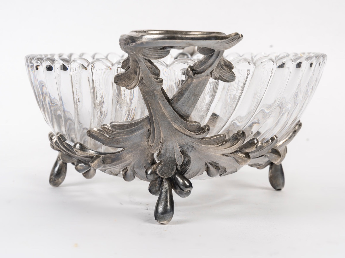 Une coupe jardinière en cristal Baccarat et bronze argenté, époque XIXe siècle — 5