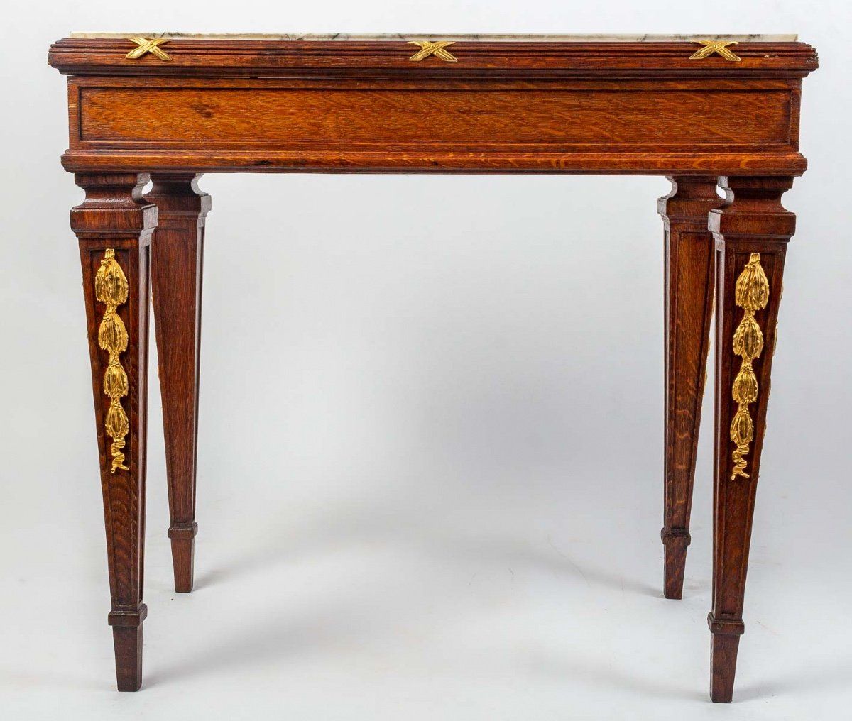 Une paire de tables fin du XIXe siècle — 12
