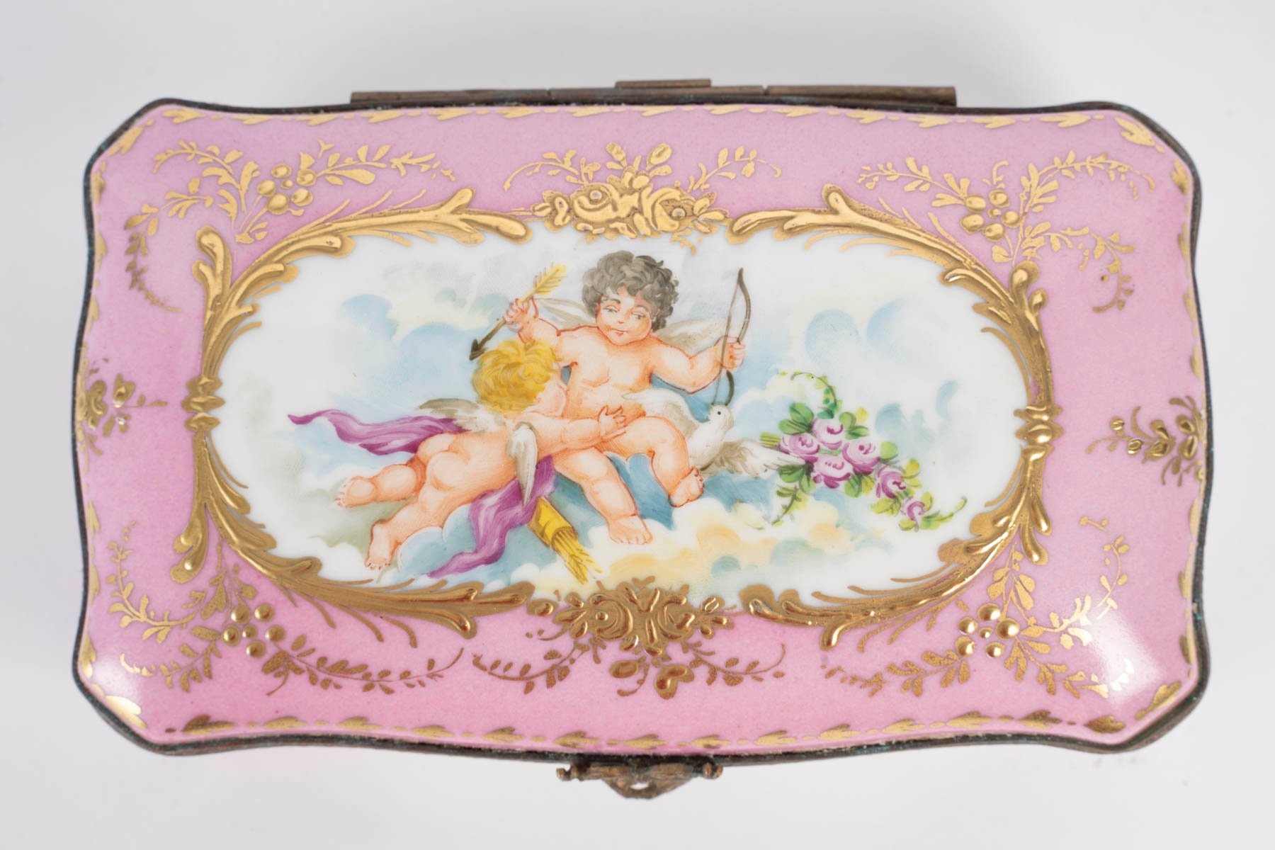 Miniature petite boîte à bijoux en porcelaine de Sèvres, fin du XIXe siècle — 16