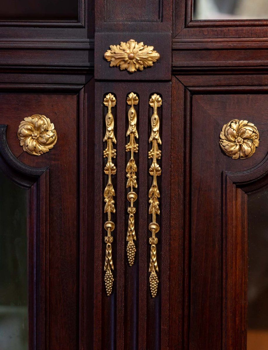 Une vitrine d'Exposition de style Louis XVI époque Napoléon III — 7