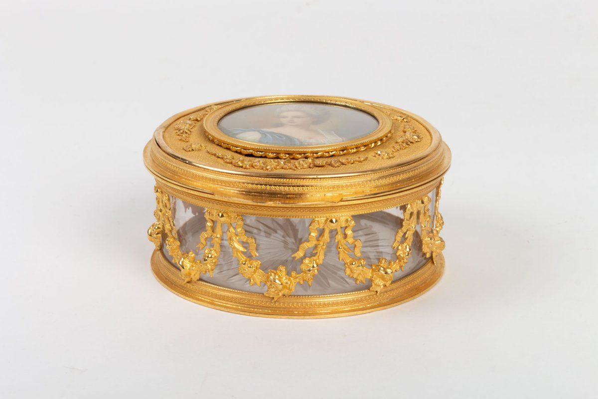 Coffret en cristal et bronze, peinture en Ivoire, style Louis XVI, époque Napoléon III — 3