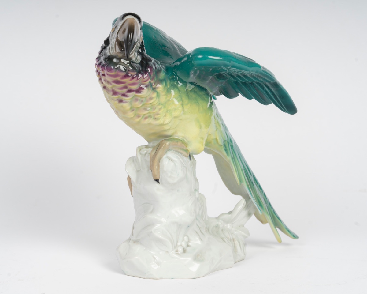 Une sculpture en porcelaine UNTER WEISS BACH, SAXE début du XXe siècle — 4