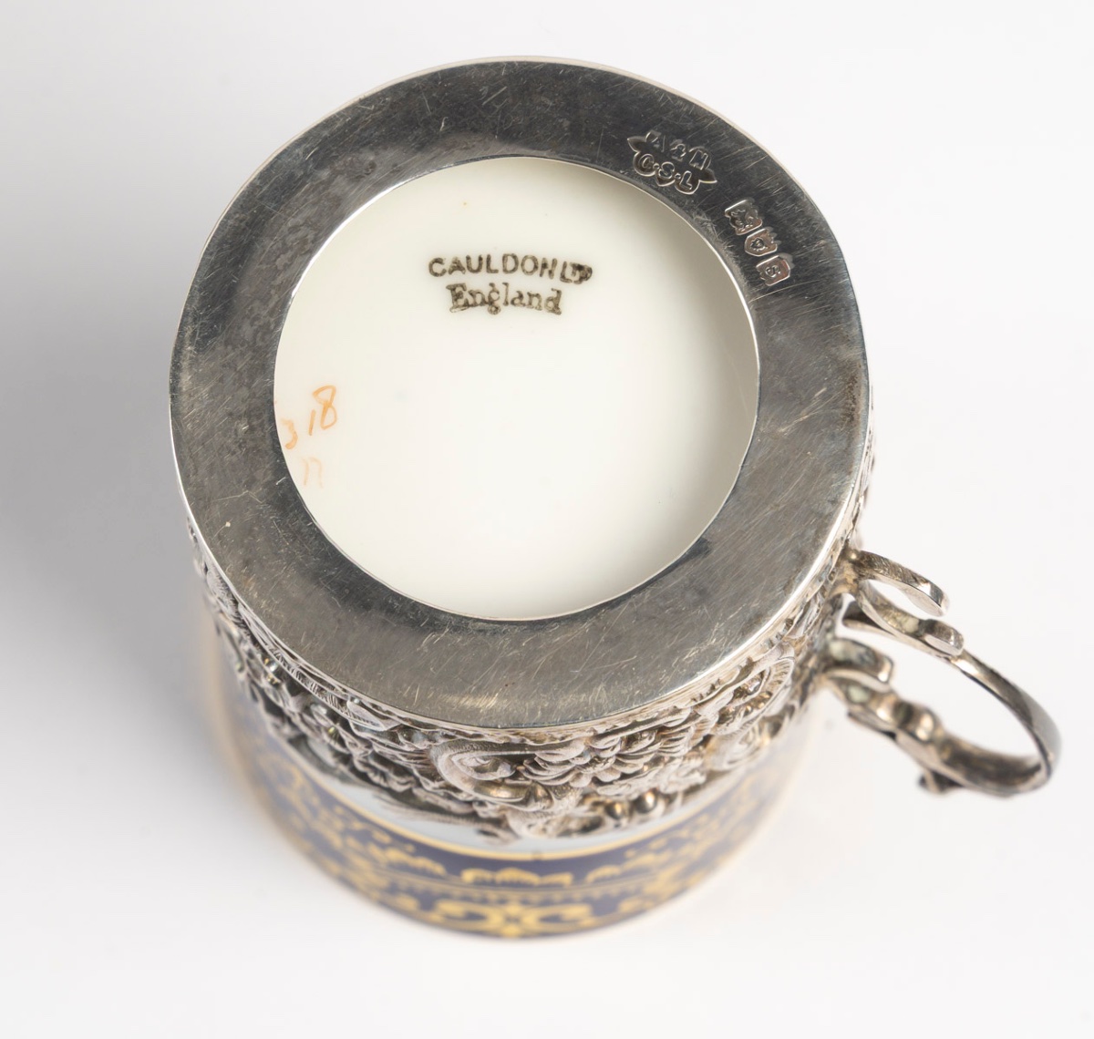 Service en porcelaine et argent massif, travail Anglais XIXe siècle — 4