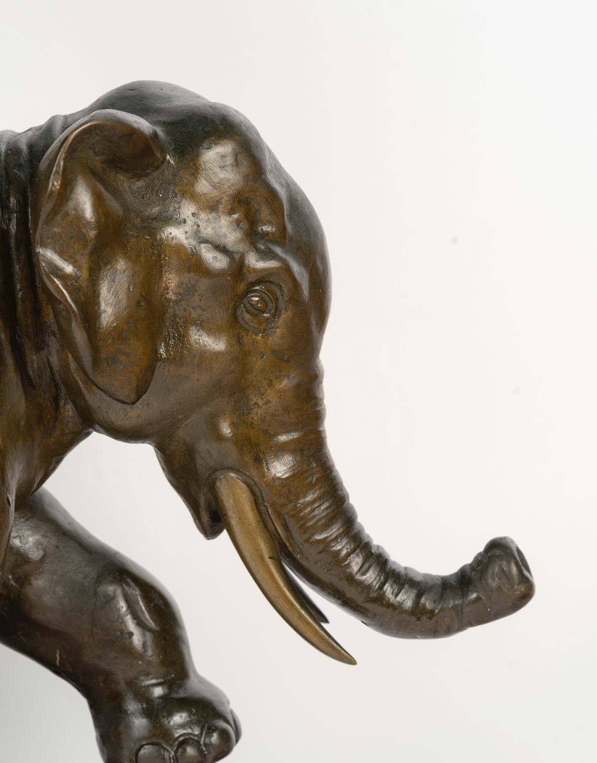 Sculpture en albâtre et bronze, signé R Romano Romanelli — 24