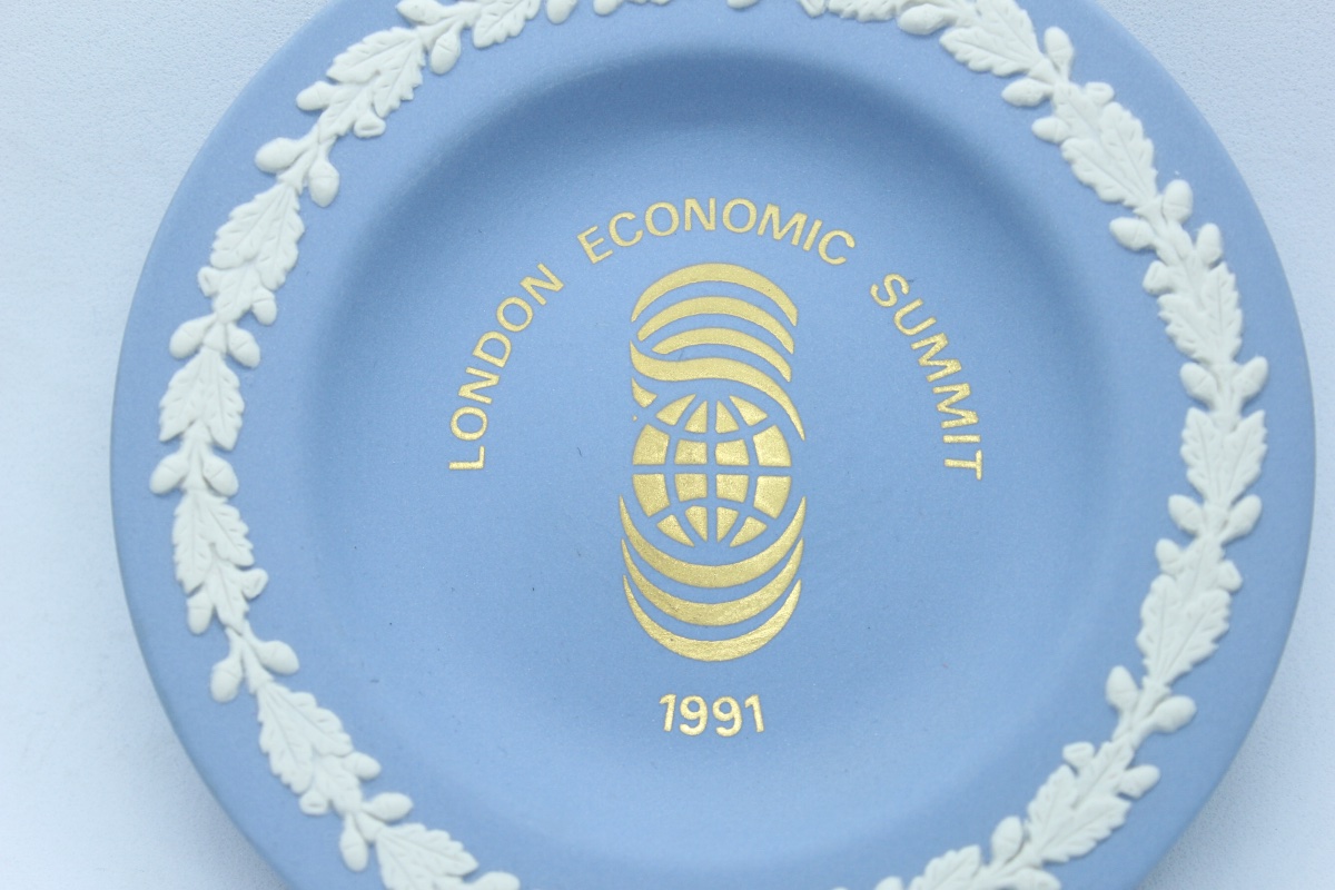 Coupelle Commémorative Wedgwood Jasperware – London Economic Summit 1991 – Made in England — 4