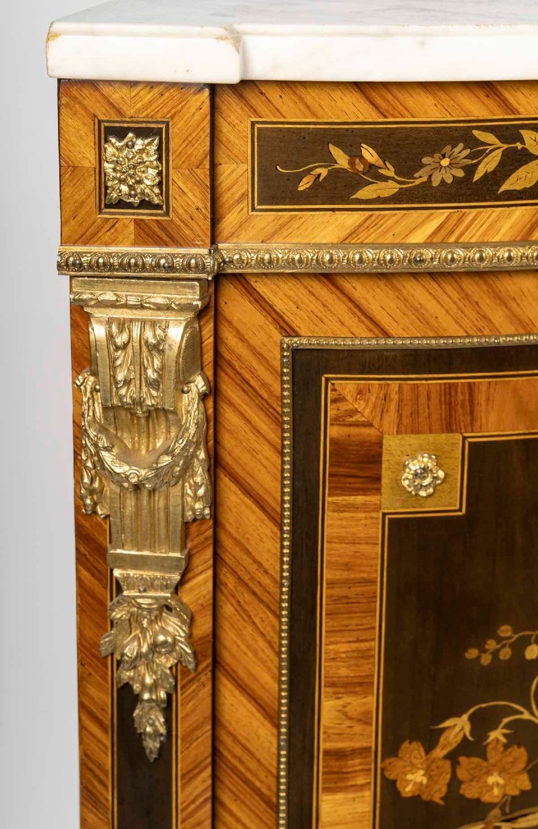 Une paire encoignures de style Napoléon III, fin du XIXe siècle — 7