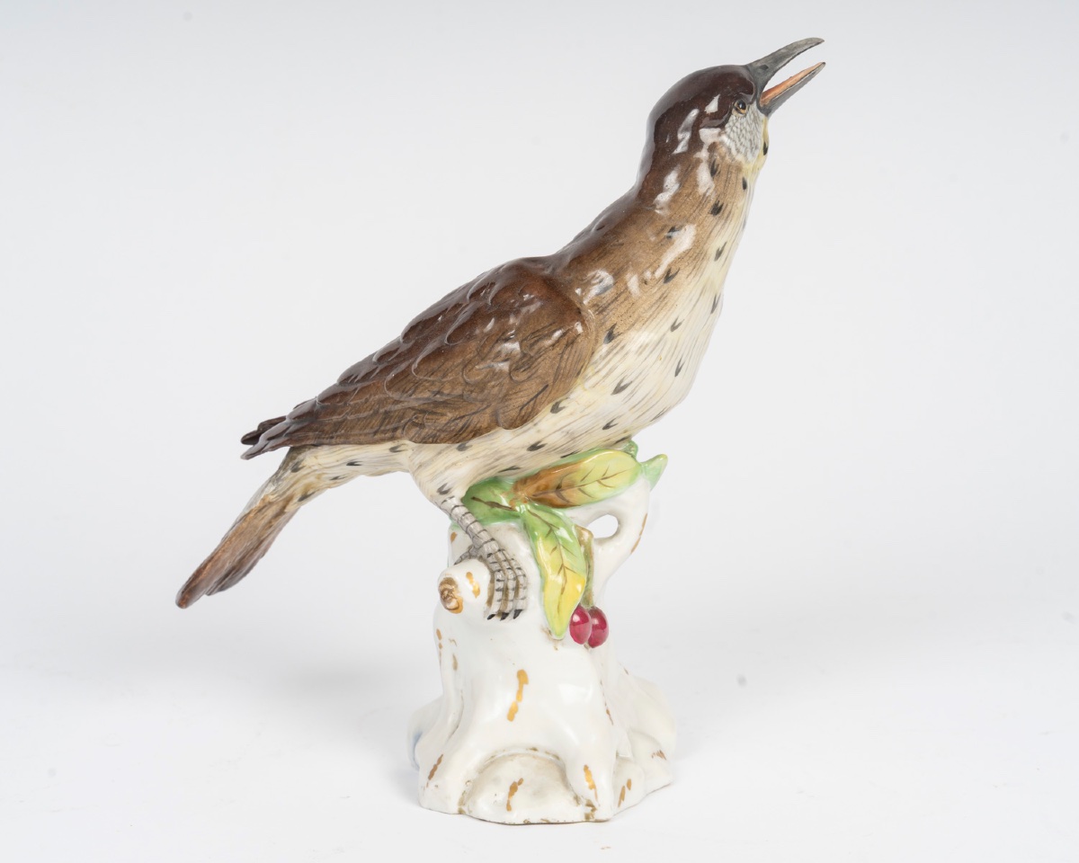 Une figurine d'un oiseau en porcelaine, début du XXe siècle — 8