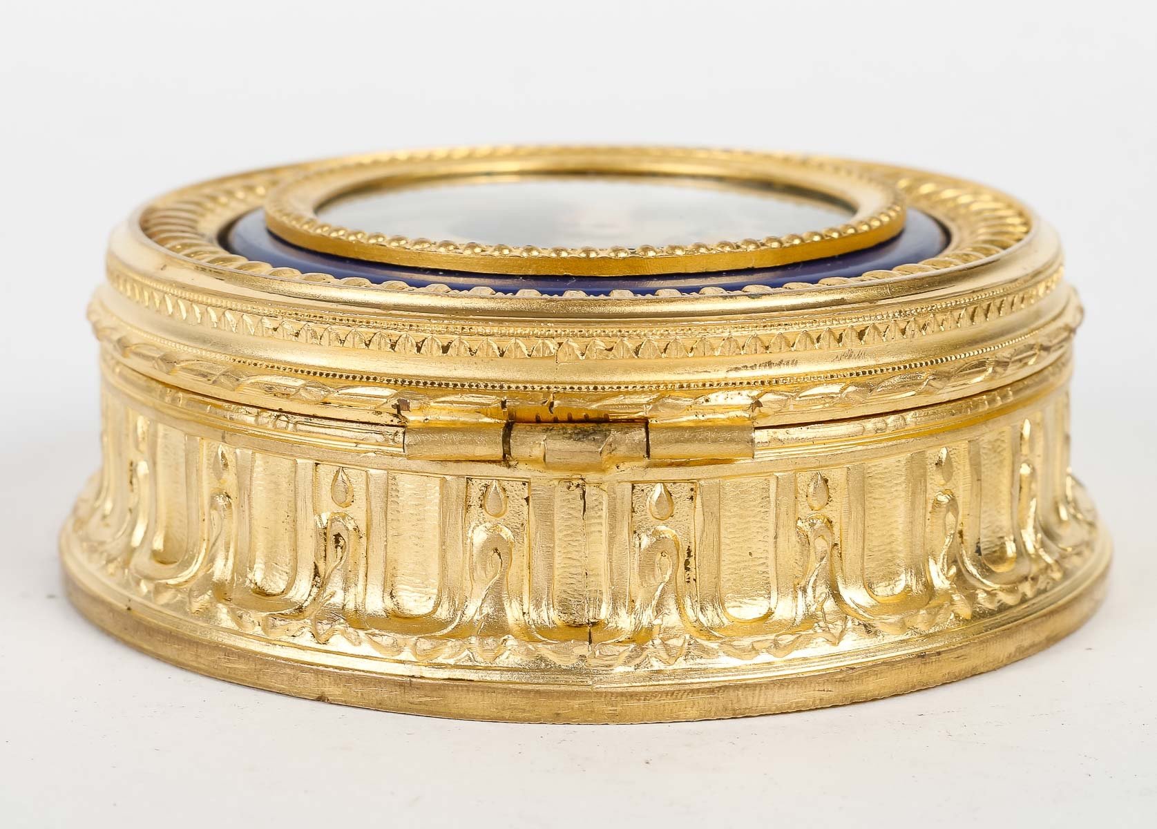 Un coffret à bijoux en bronze doré fin du XIXe siècle — 5