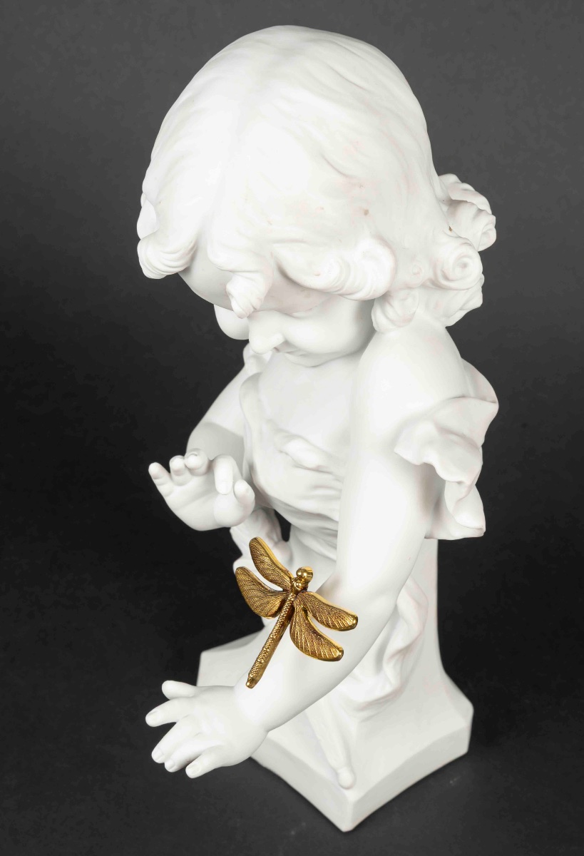 ARISTIDE de Ranieri un biscuit de Sèvres petite fille à la libellule, début du XXe siècle — 12