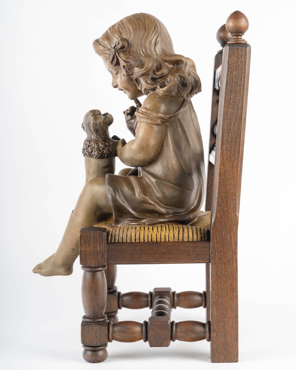 Une sculpture en terre cuite — 3
