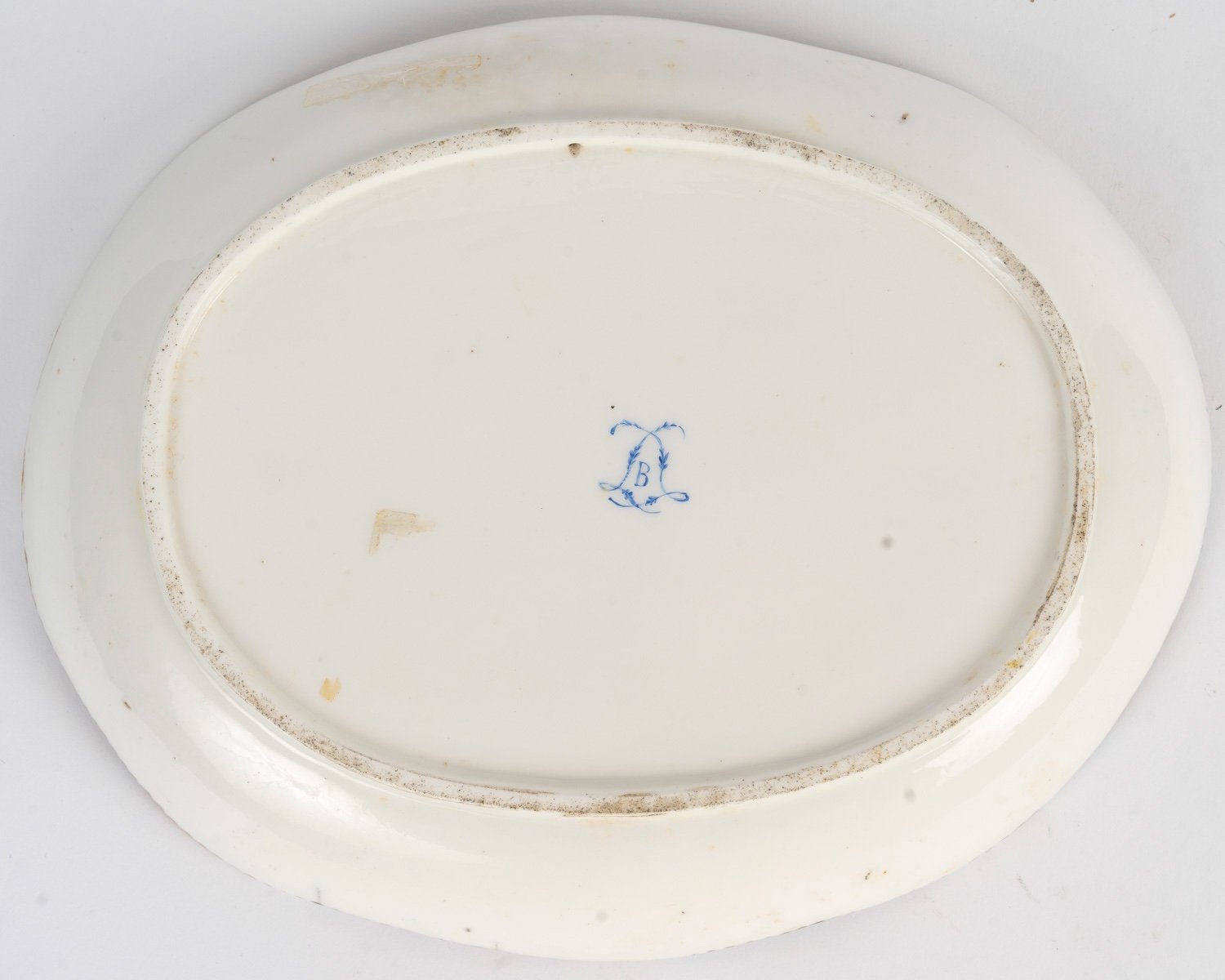 Une coupe en porcelaine de Sèvres, XVIIIe siècle — 19