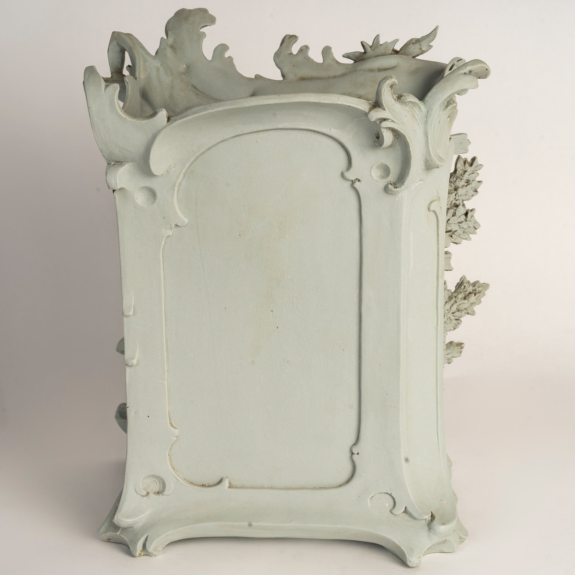 Une coupe cache pot, en porcelaine de Wedgwood, fin du XIXe siècle — 22