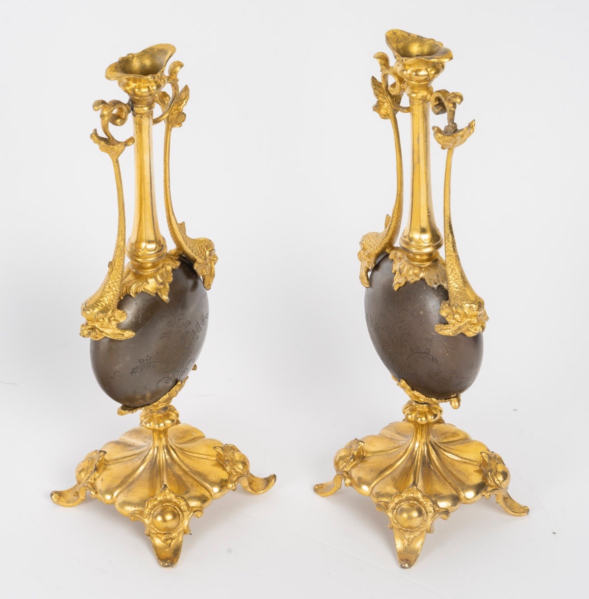 Paire de vases en bronze à double patine, modèle de Barbedienne, fin du XIXe siècle — 11