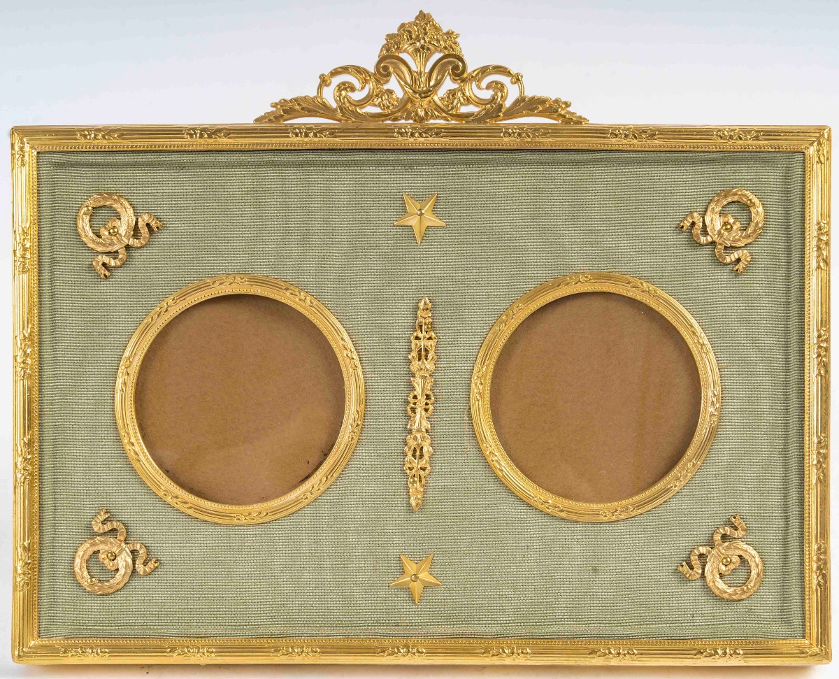 Un cadre photos double, de style Louis XVI, fin du XIXe siècle — 6