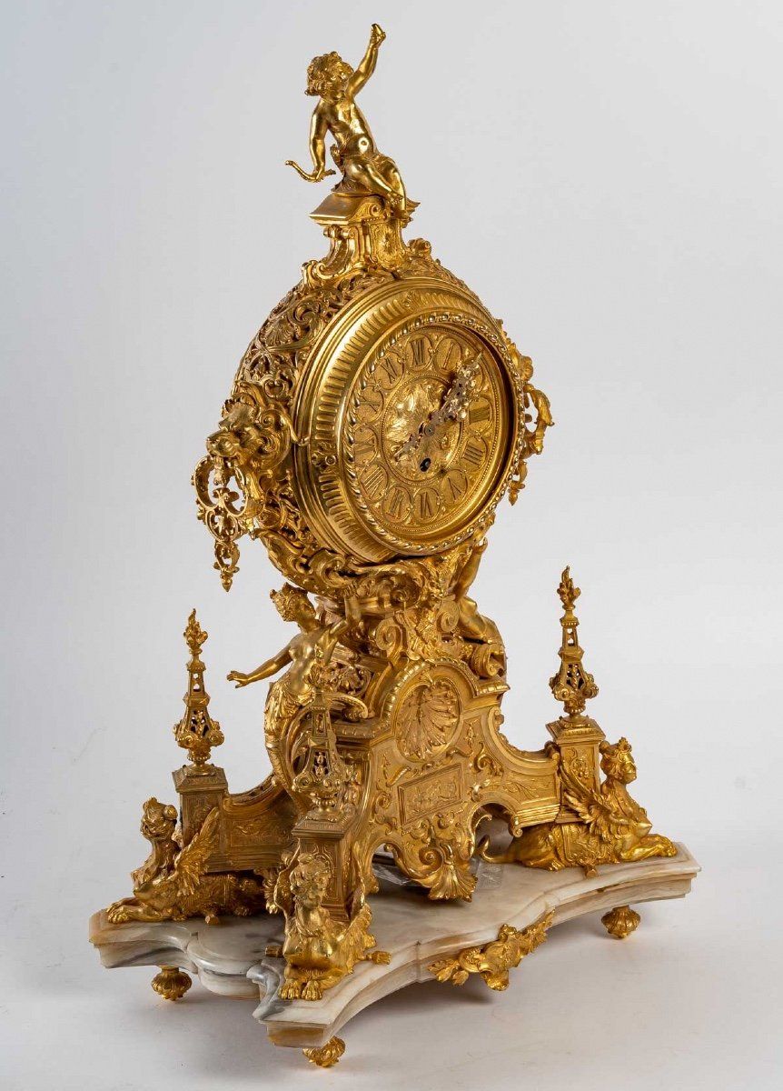 Une Garniture de Cheminée en bronze doré XIXe siècle — 3