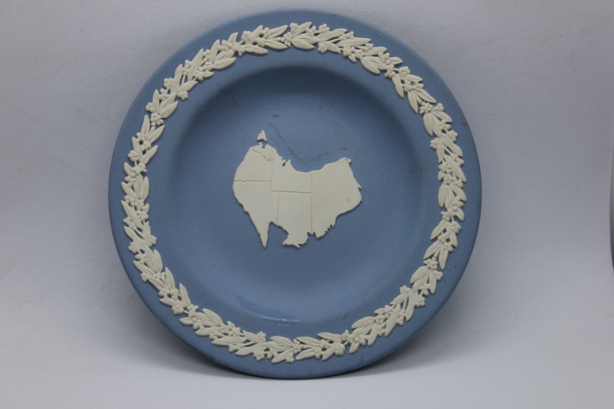Coupe Commémorative Wedgwood Jasperware – Carte de l'Australie – Made in England — 2
