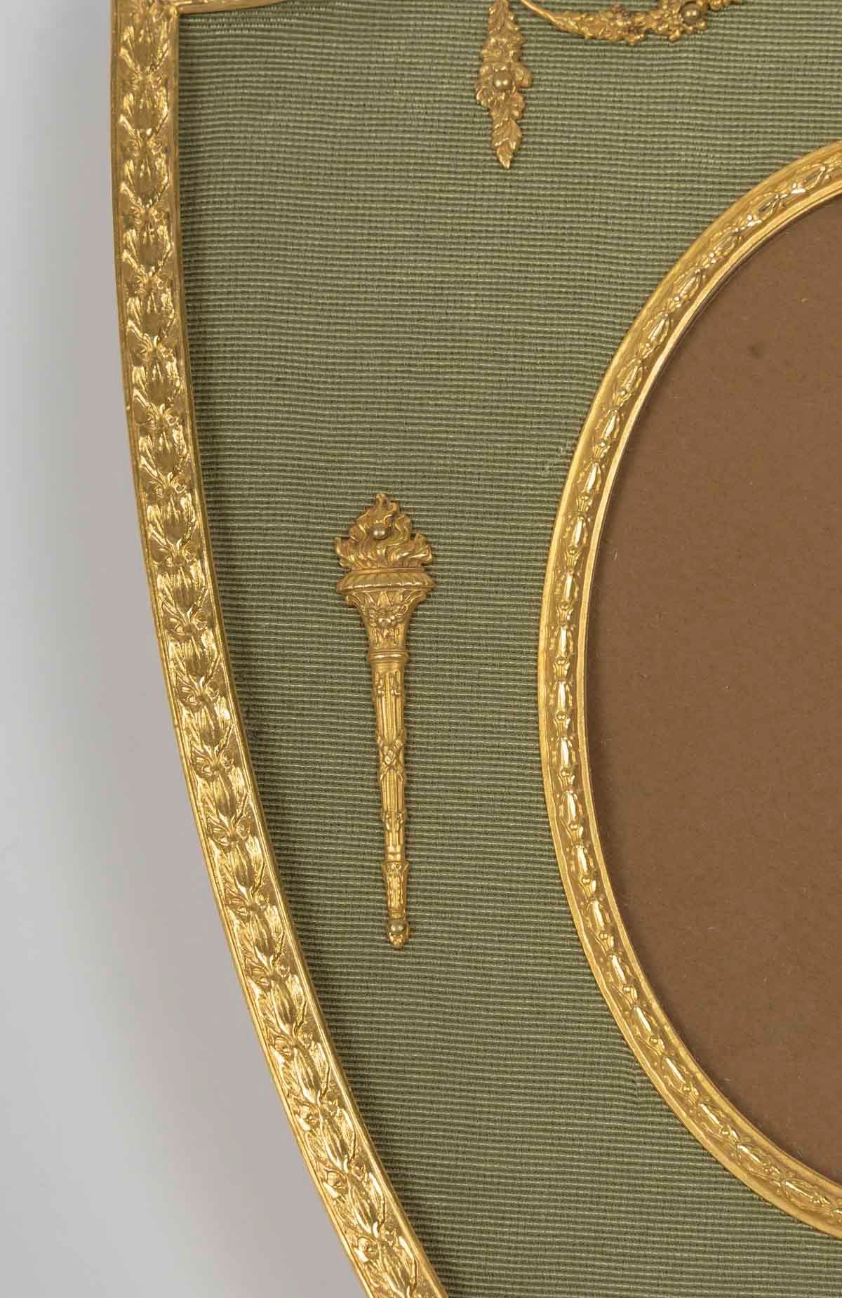 Un beau cadre photo de style Napoléon III, fin du XIXe siècle — 6