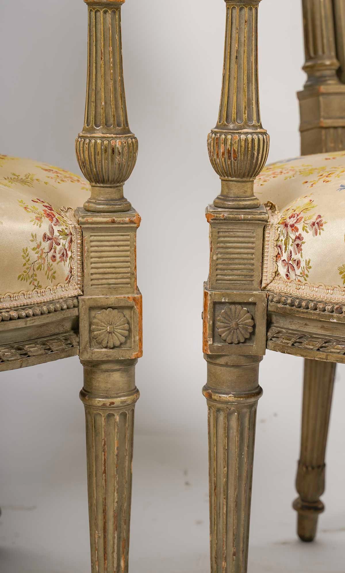 Une paire de fauteuils de style Directoire XIXe siècle — 9
