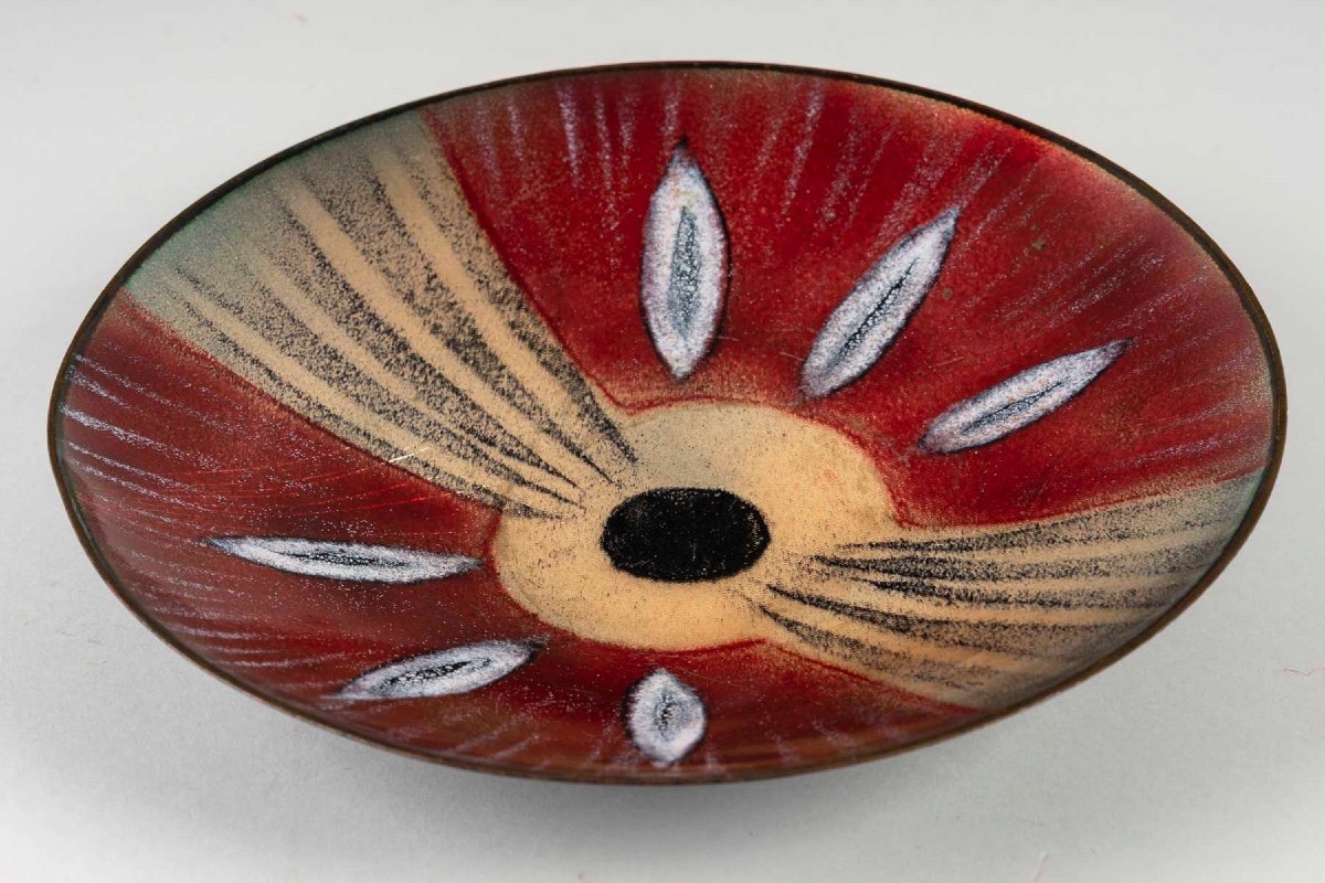 Une coupe en émail de Limoges, XXe siècle — 3