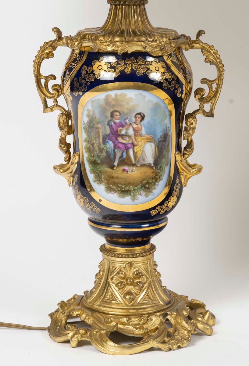Paire de lampes en porcelaine de Bayeux et bronze doré – fin du XIXe siècle — 8