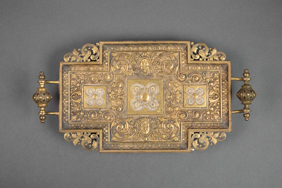 Une coupe vide-poche en bronze doré, fin du XIXe siècle — 3