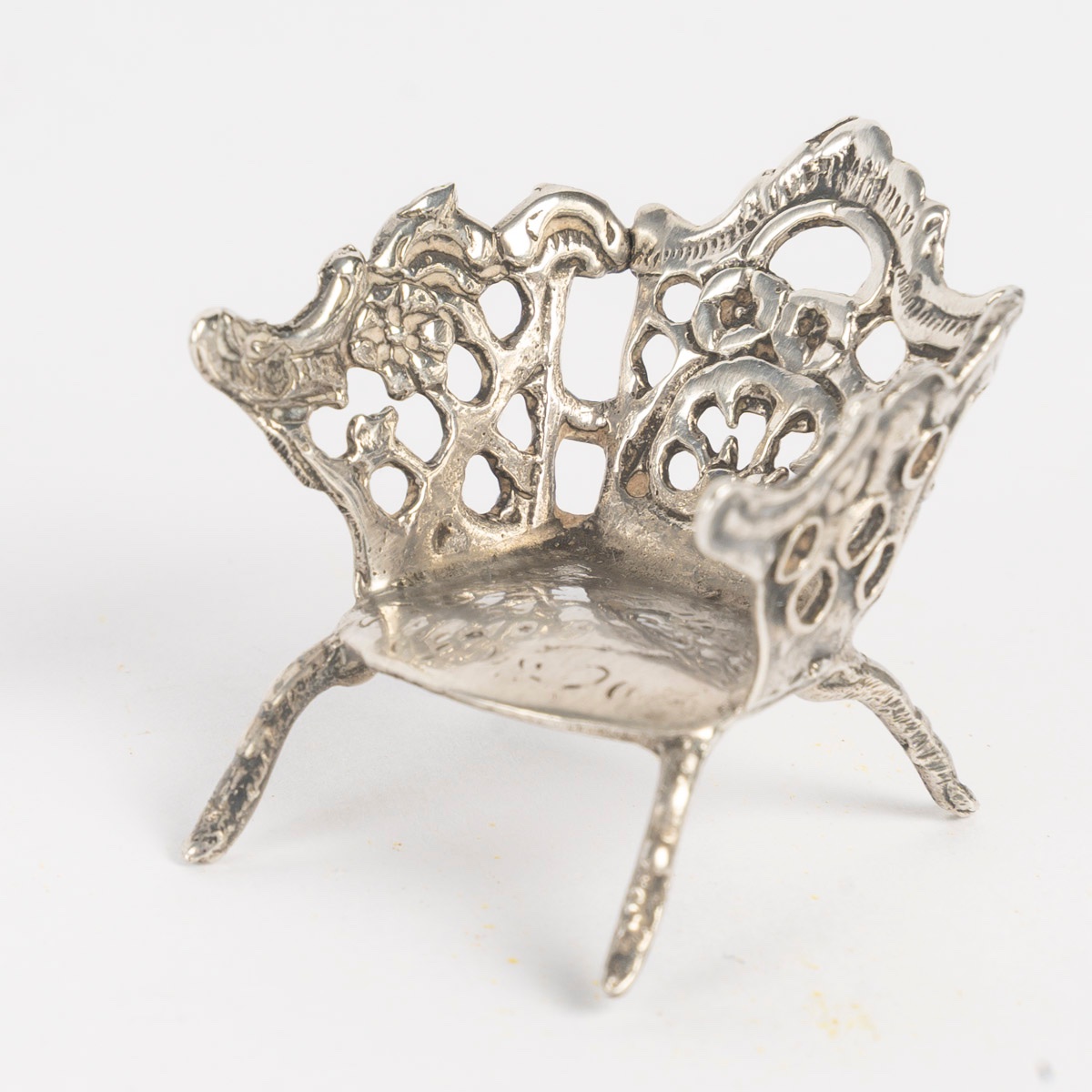 Miniature petit salon en argent massif de style Louis XV, époque fin du XIXe siècle — 12