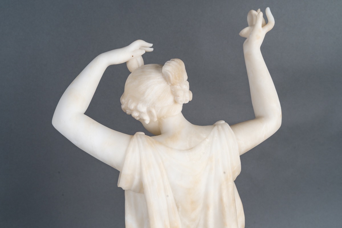Sculpture en albâtre danseuse aux castagnette -fin du XIXe siècle — 6