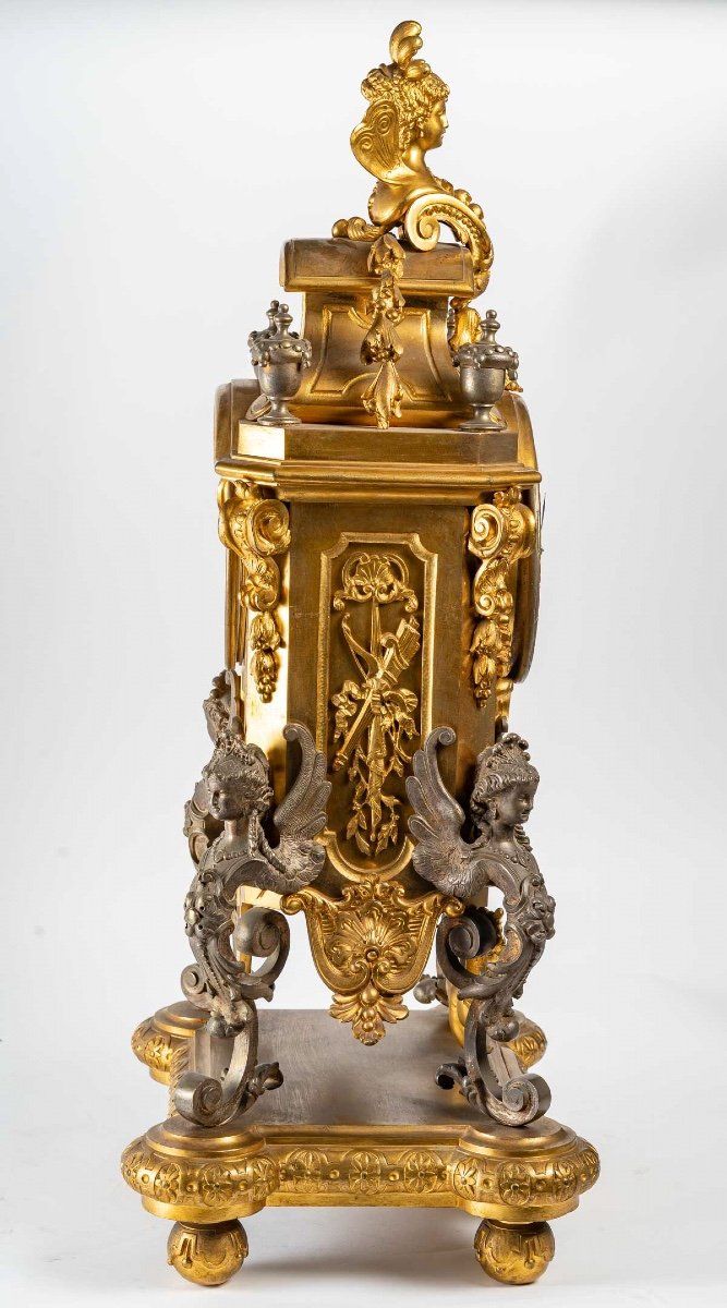 Pendule en bronze doré fin 19eme siècle — 12