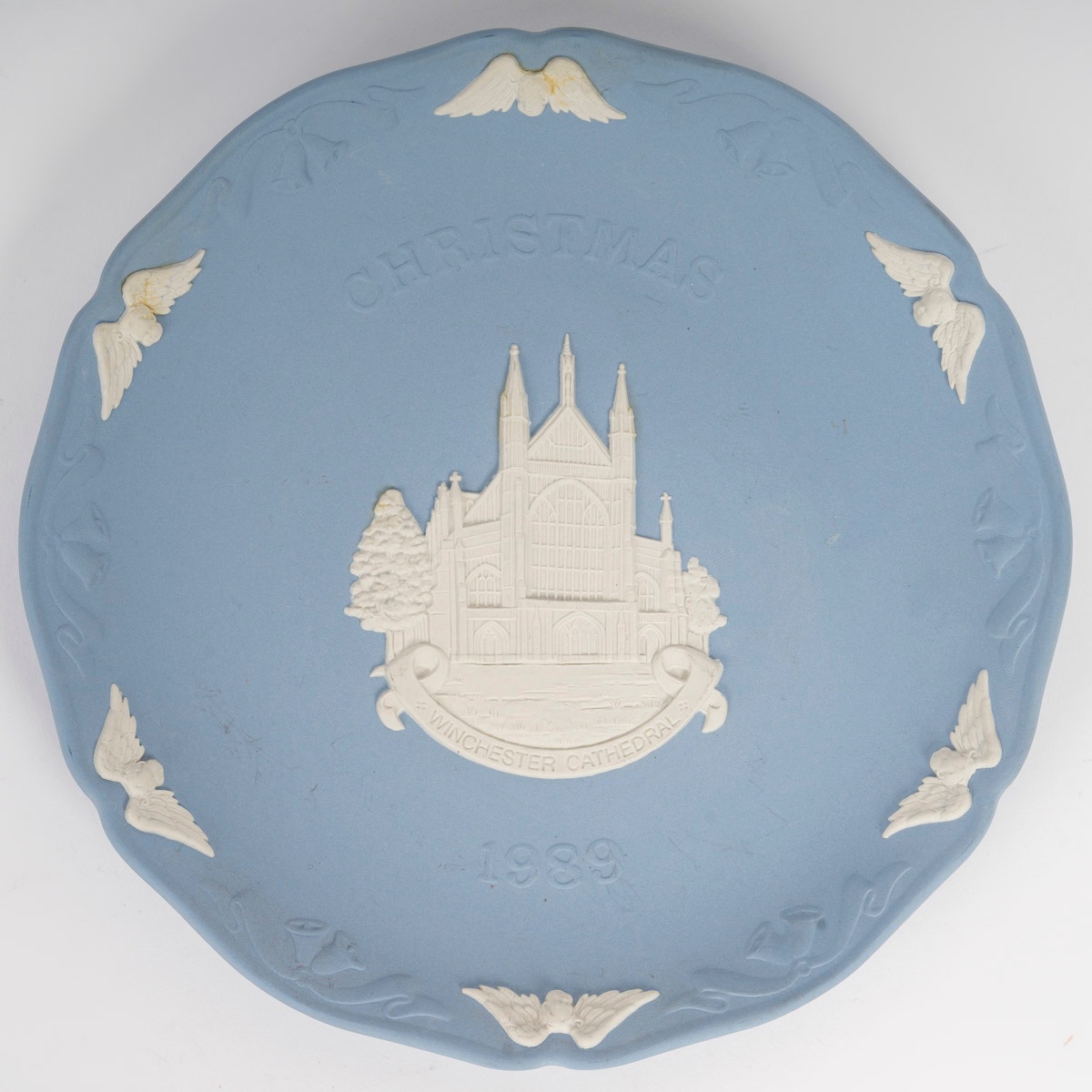 Wedgwood – Plat commémoratif de Noël 1989 en jasperware bleu — 8