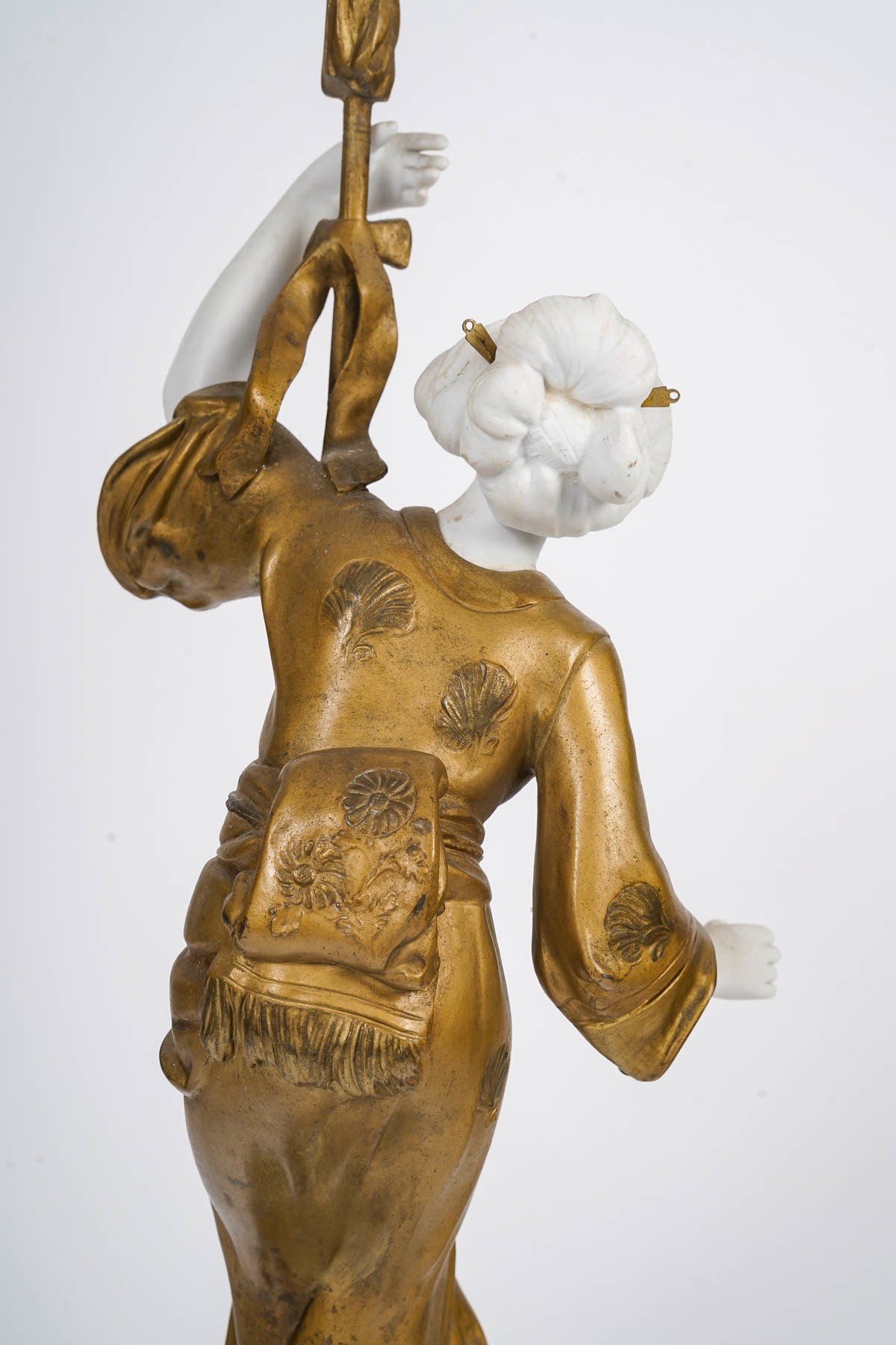 Une lampe sculpture Geisha 1900 — 10