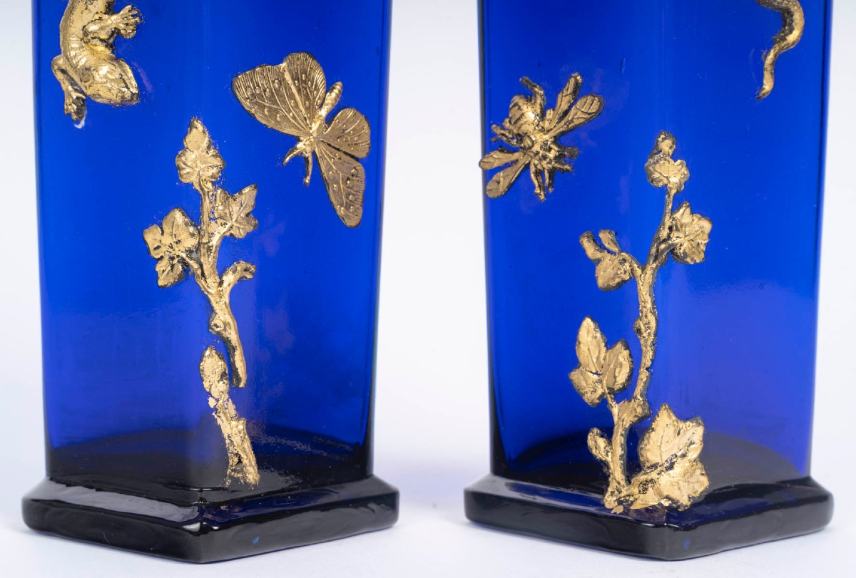 Une paire de vases en cristal bleu époque art nouveau — 8