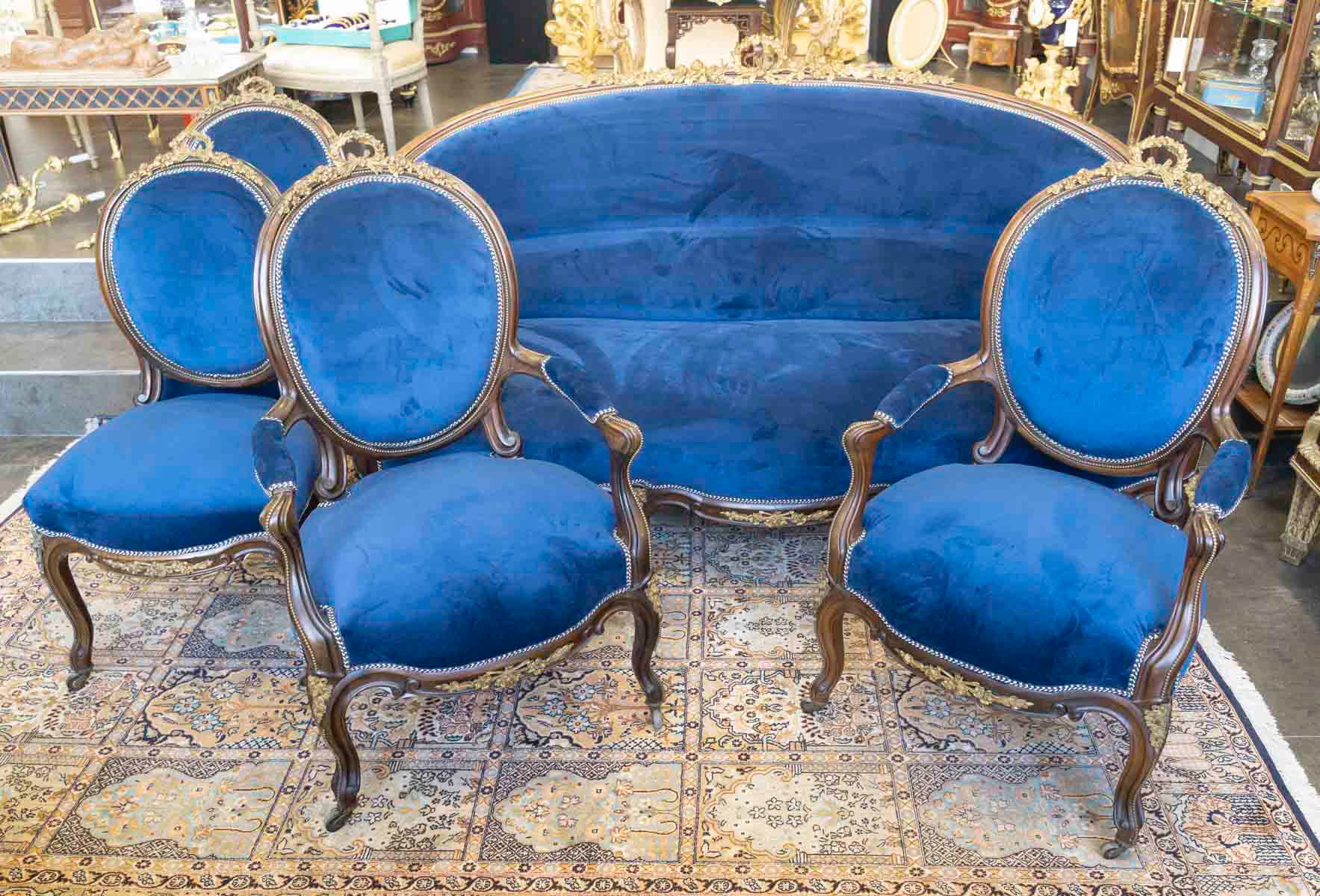 Mobilier de salon en acajou mouluré, époque Napoléon III — 17