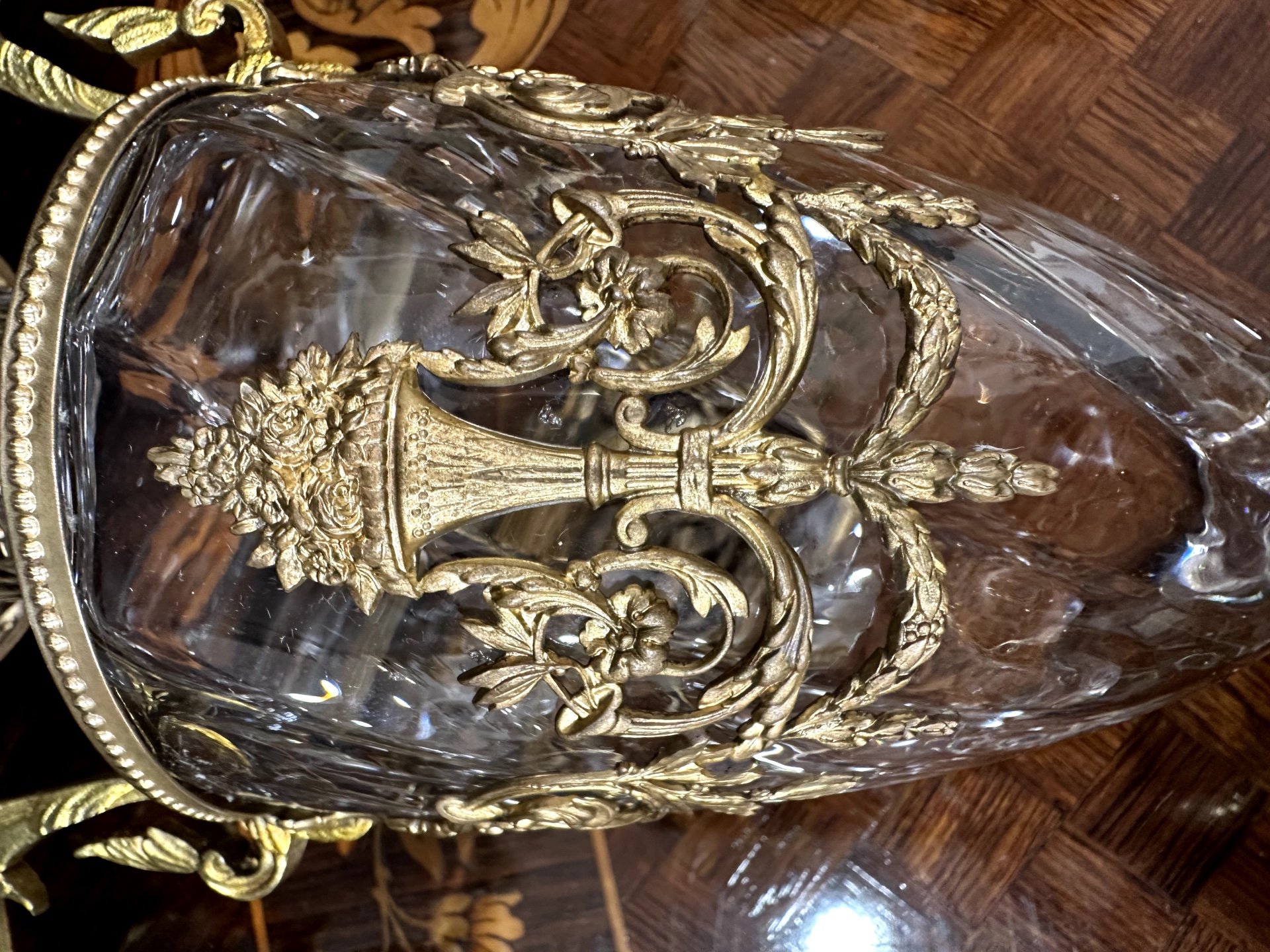 Paire de vases Napoléon III en cristal et bronze doré – XIXe siècle — 23