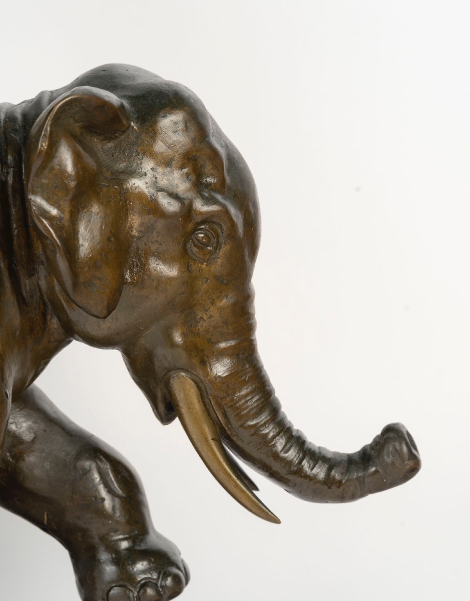 Sculpture en albâtre et bronze, signé R Romano Romanelli — 12