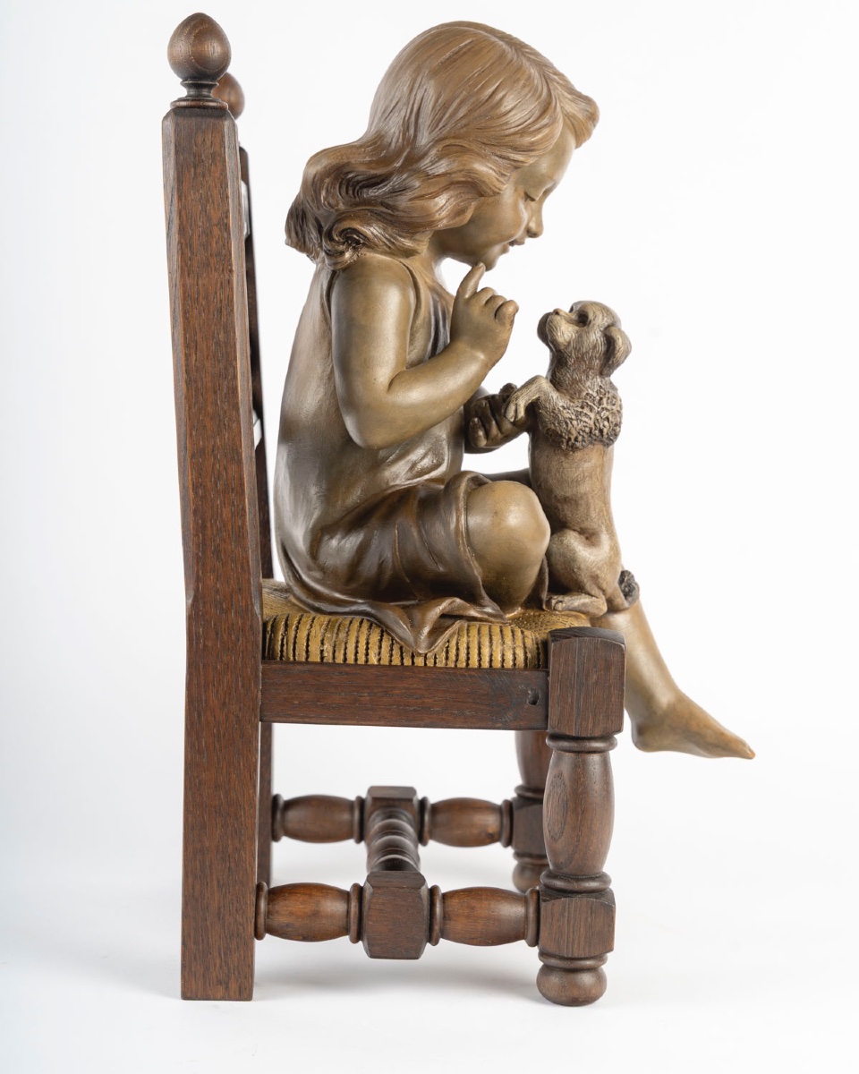 Une sculpture en terre cuite — 9