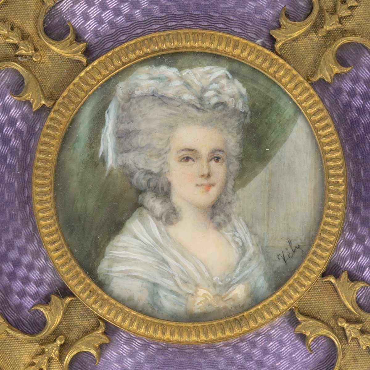 Un coffret à bijoux en bronze doré et émail violet, époque XIXe siècle — 9
