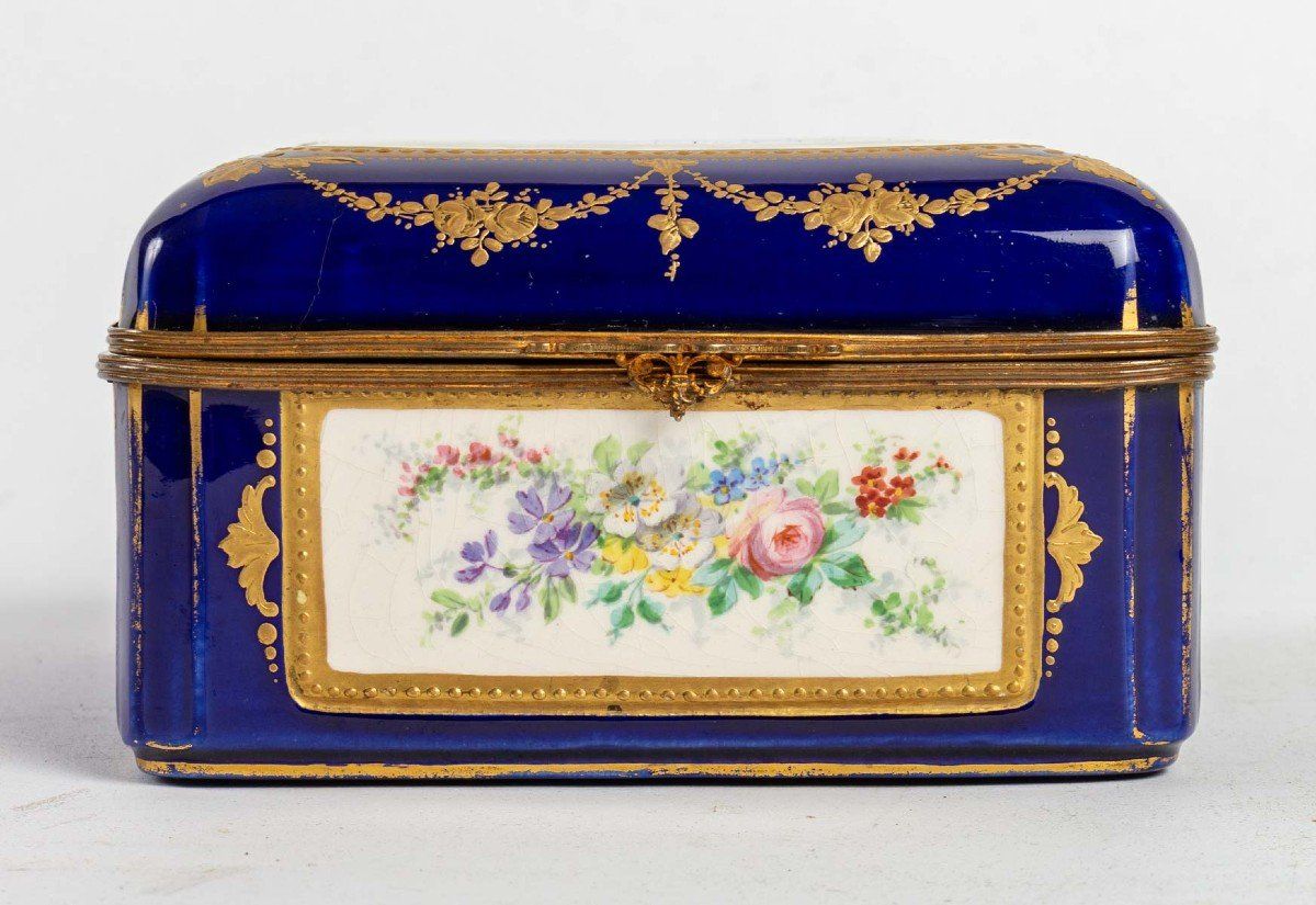 Coffret en porcelaine bleu fin du XIXe siècle — 5